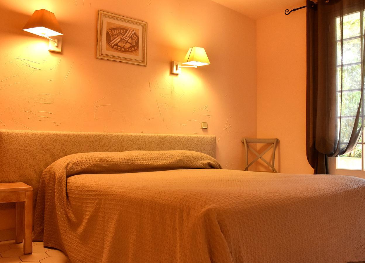 Hotel Les Mazets Des Roches Тараскон Екстер'єр фото